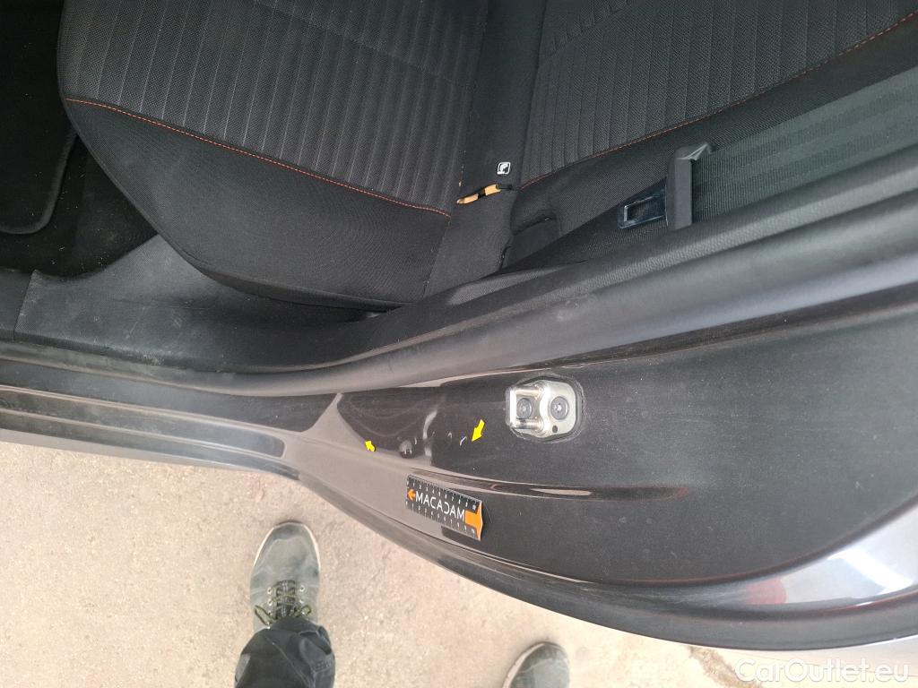  Peugeot  208  Active Pack 1.5 HDi 100CV BVM6 E6d #8