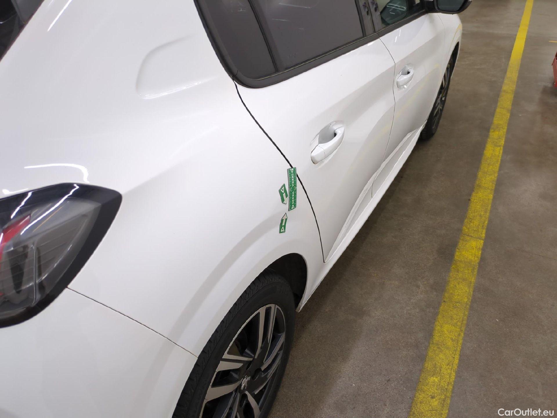  Peugeot  208  Allure Pack 1.2 PureTech 100CV BVM6 E6d #6