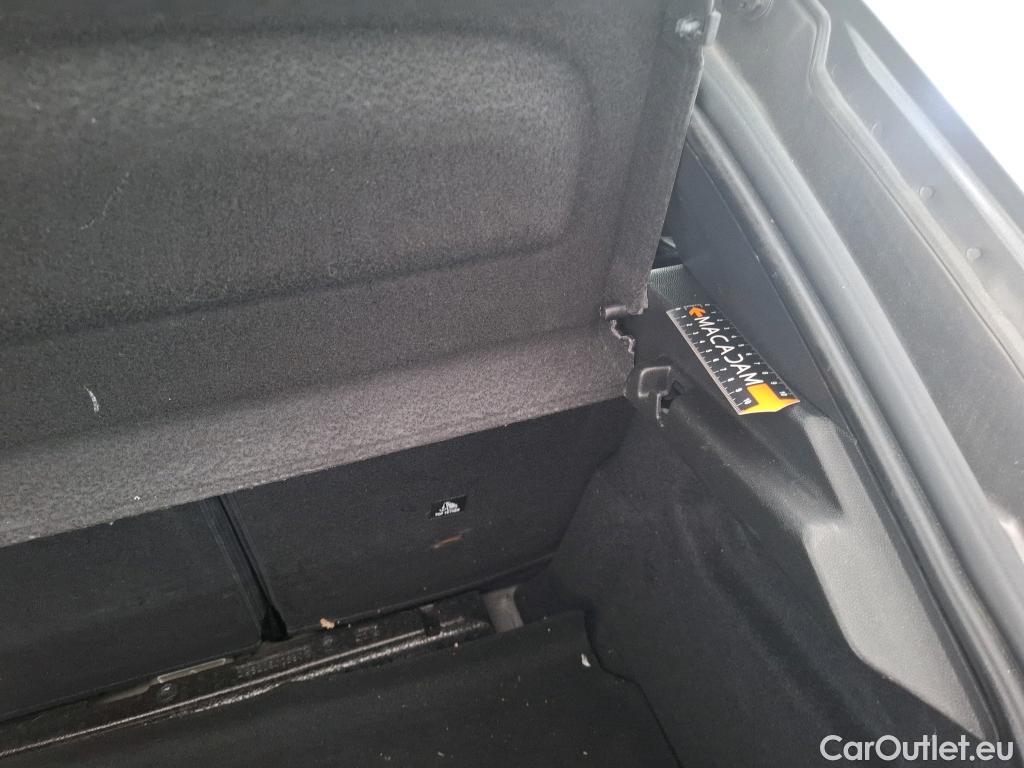  Peugeot  208  Active Pack 1.5 HDi 100CV BVM6 E6d #40