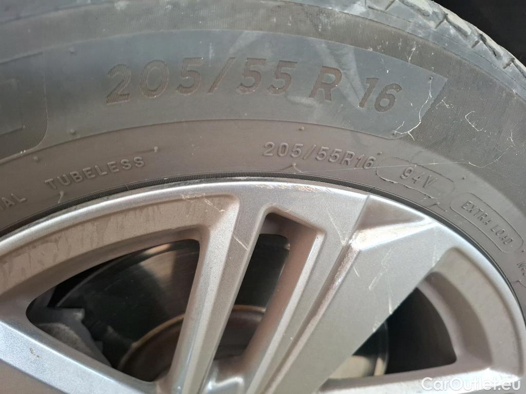  Peugeot  308  SW Active Pack 1.5 HDi 130CV BVA8 E6d #43