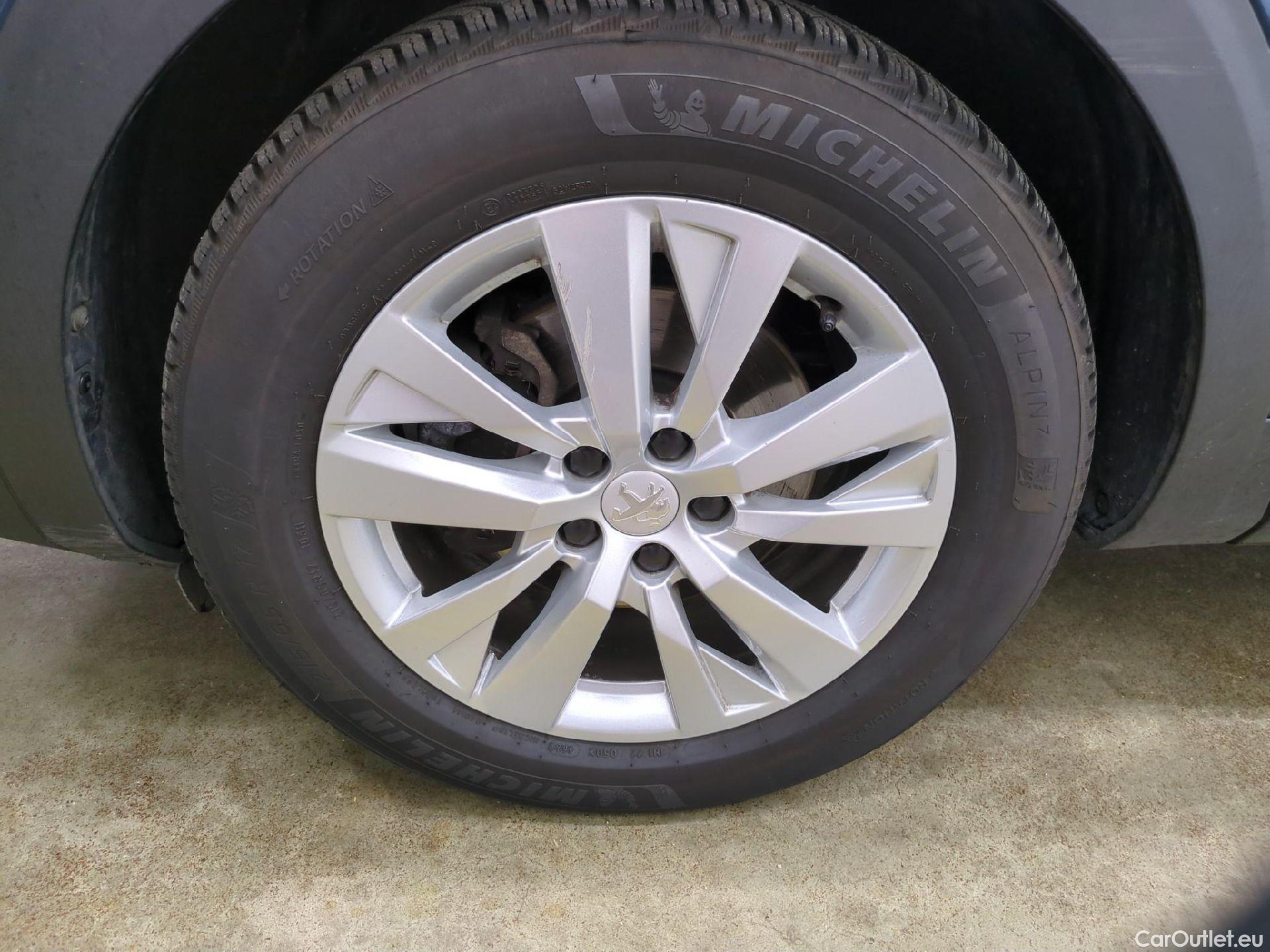  Peugeot  3008  II Active Pack 1.5 HDi 130CV BVA8 E6d #1