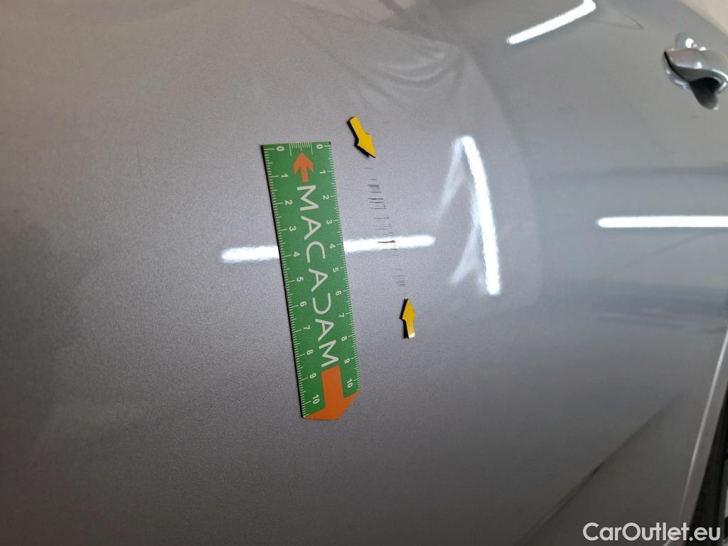  Opel   Grandland X Grandland X Elegance Business 1.5 130CV BVA8 E6d #17