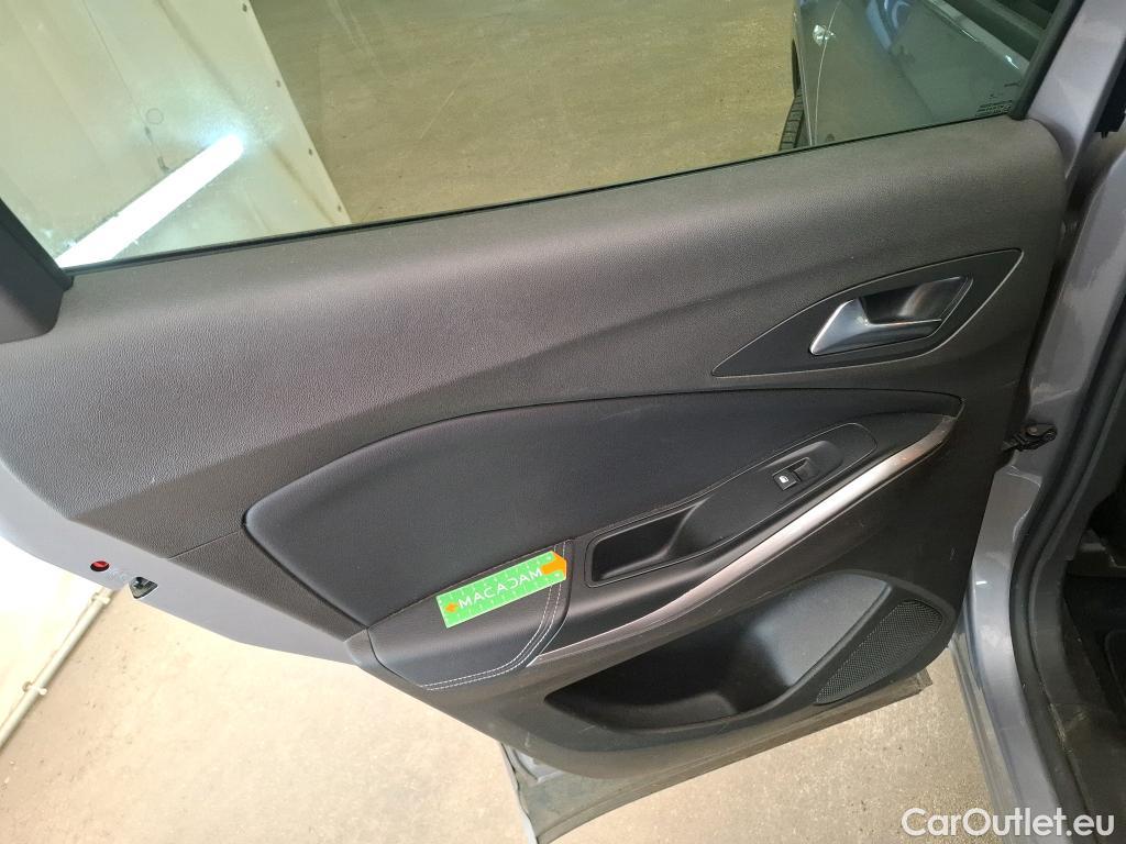  Opel   Grandland X Grandland X Elegance Business 1.5 130CV BVA8 E6d #1