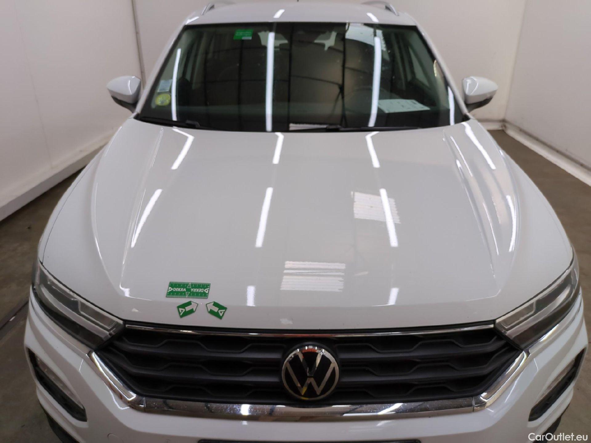  Volkswagen  T-ROC VOLKSWAGEN  / 2017 / 5P / SUV 2.0 TDI 150 LOUNGE BUSINESS DSG7 #3