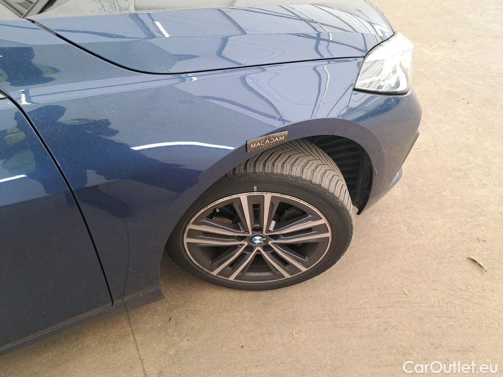  Bmw  Serie 1 BMW Série 1 / 2019 / 5P / Berline 1.5 118I DKG7 Business Design #9