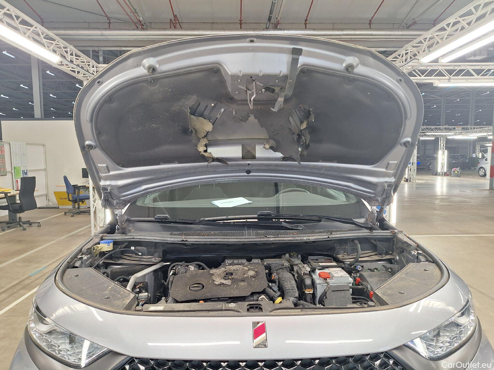  Citroen  DS 7 CROSSBACK DS, DS7 CB '17,  1.5 BlueHDi 130 Auto PERFORMANCE Li #1