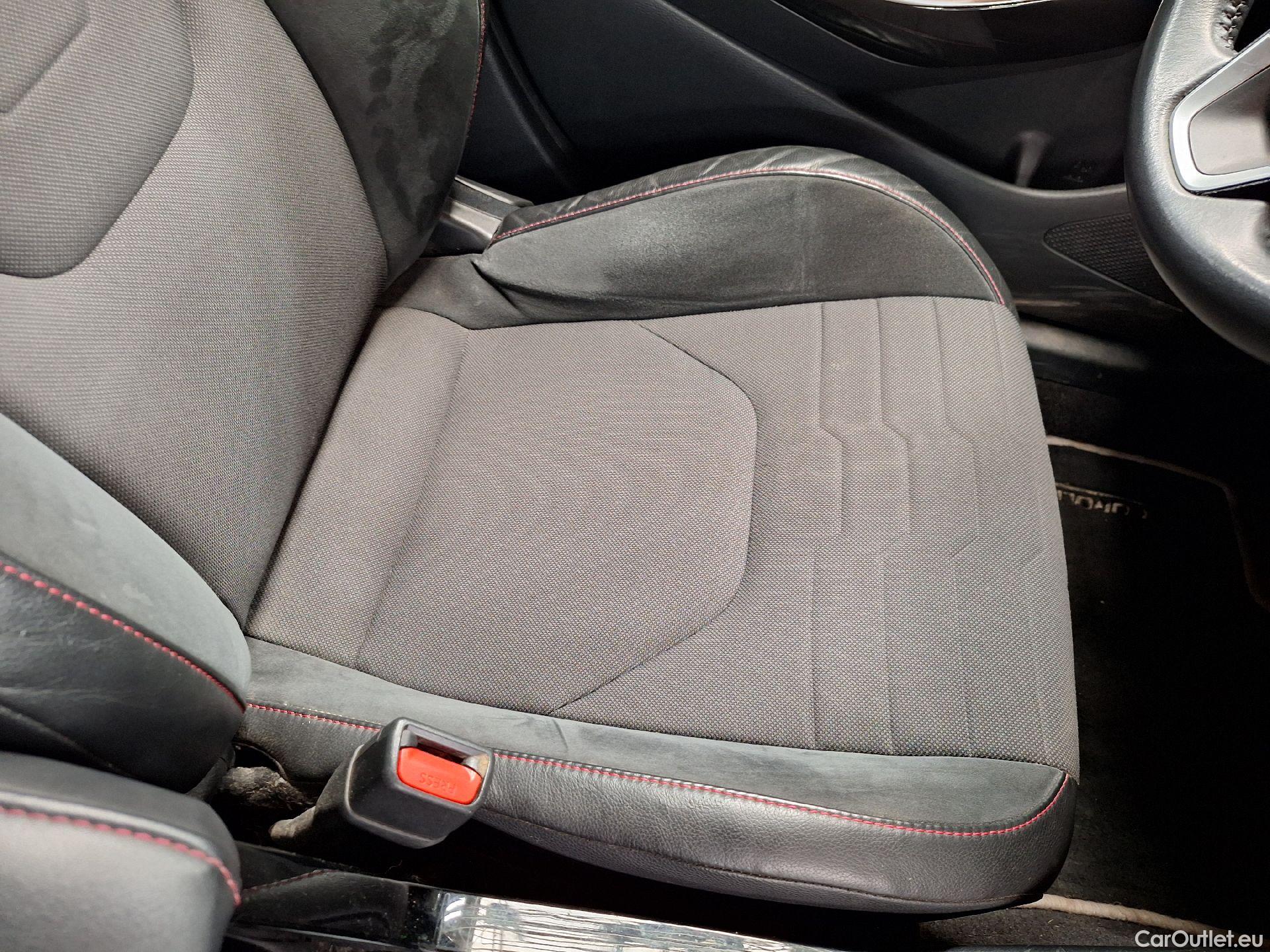 Toyota  Corolla Toyota,  TS '19, Toyota  Touring Sports 1.8 Hybrid Premium e #98