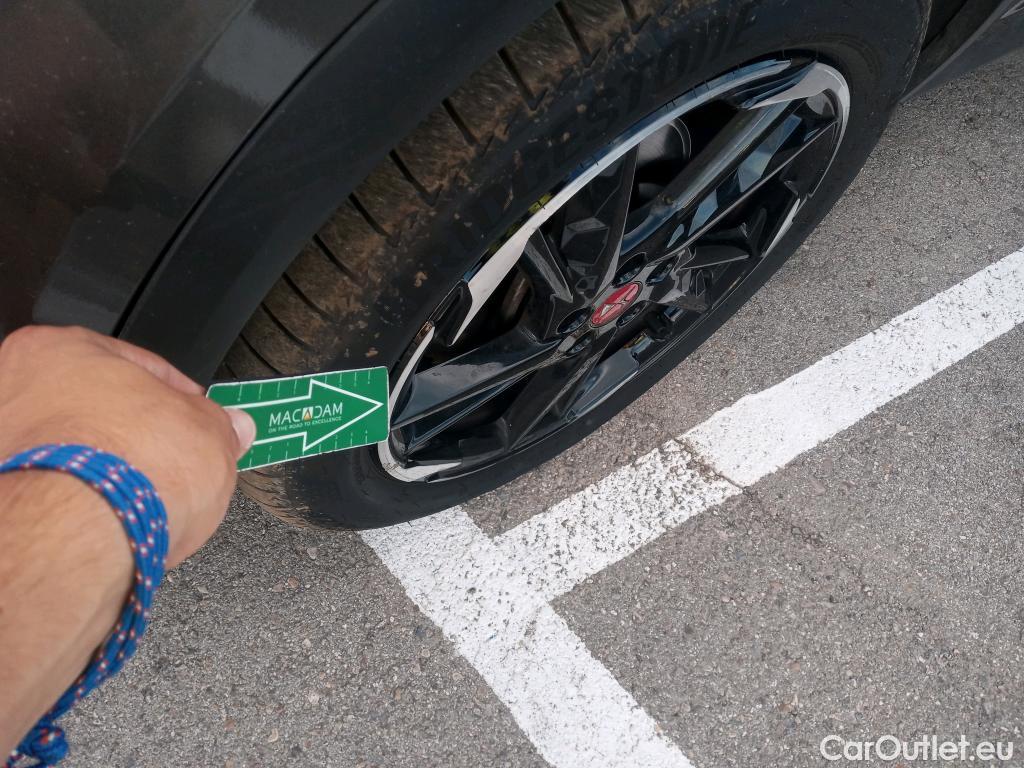  DS  DS7 DS DS 7 Crossback / 2017 / 5P / todoterreno BlueHDi DE 96kW (130CV) AT. PERF.LINE #31