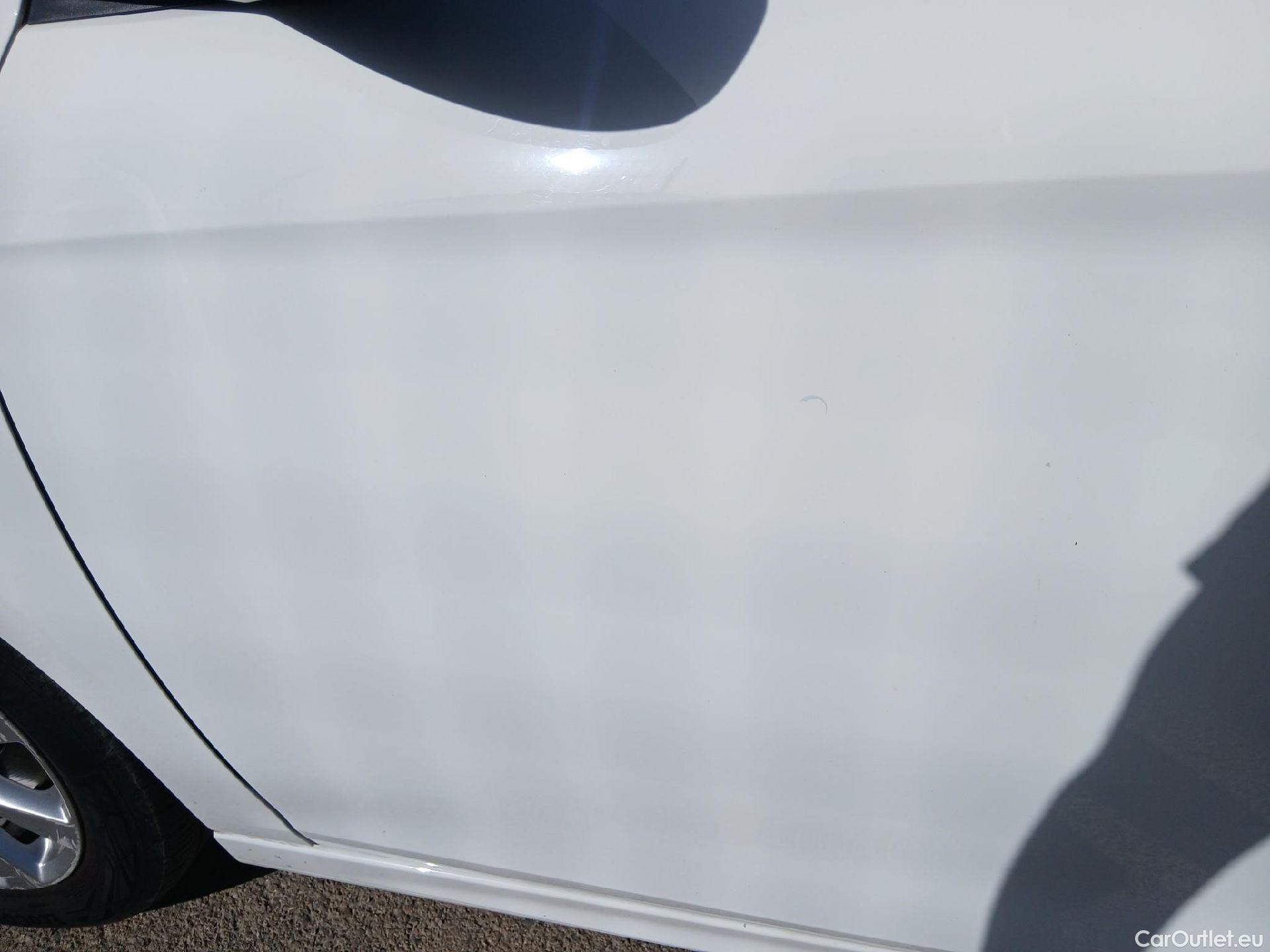  Opel  Corsa OPEL  / 2019 / 5P / berlina con portón 1.2T XHL 74kW (100CV) Edition (AC) #9
