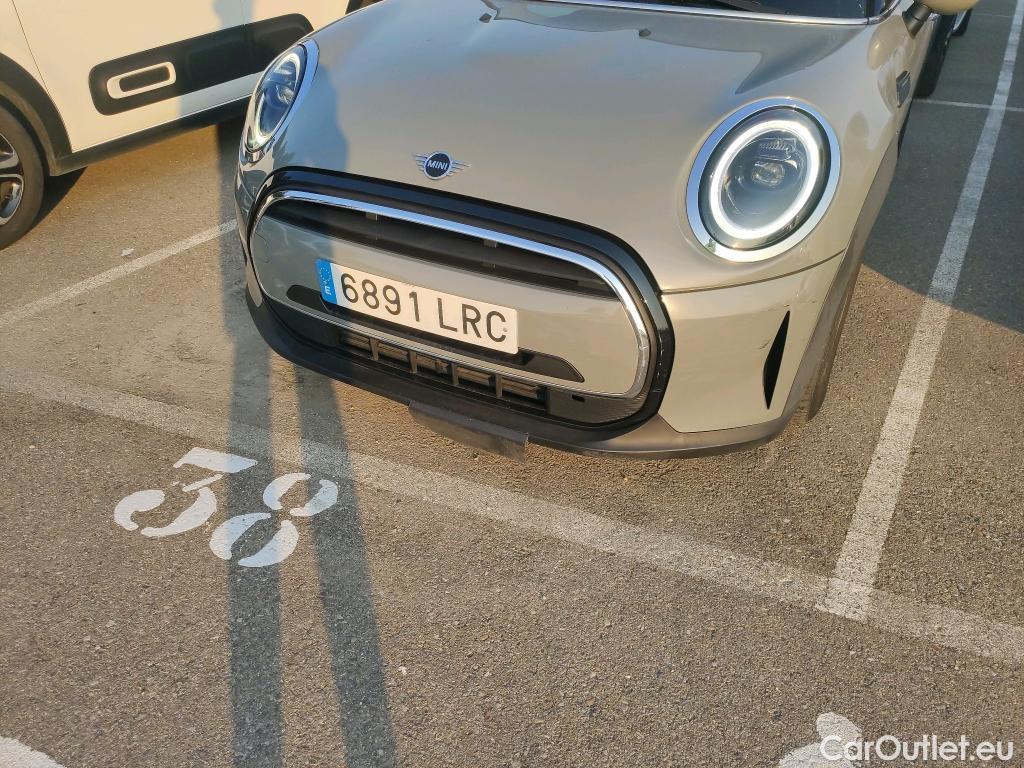  Mini  Mini   / 2021 / 3P / berlina con portón ONE #1