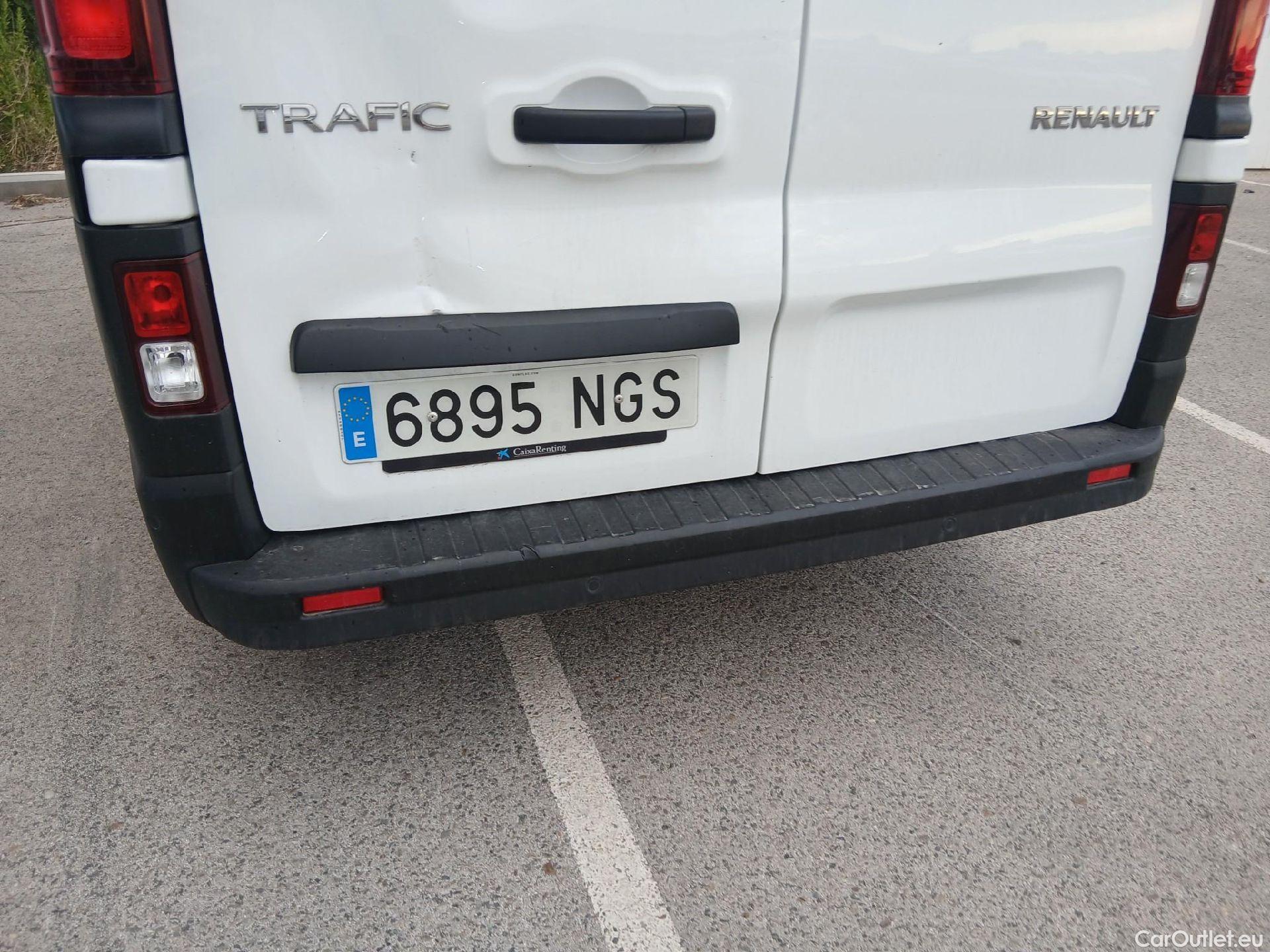  Renault  Trafic RENAULT  / 2021 / 4P / furgón Furgón L1H1 Blue dCi 96 Kw (130 CV) (AC4) #17