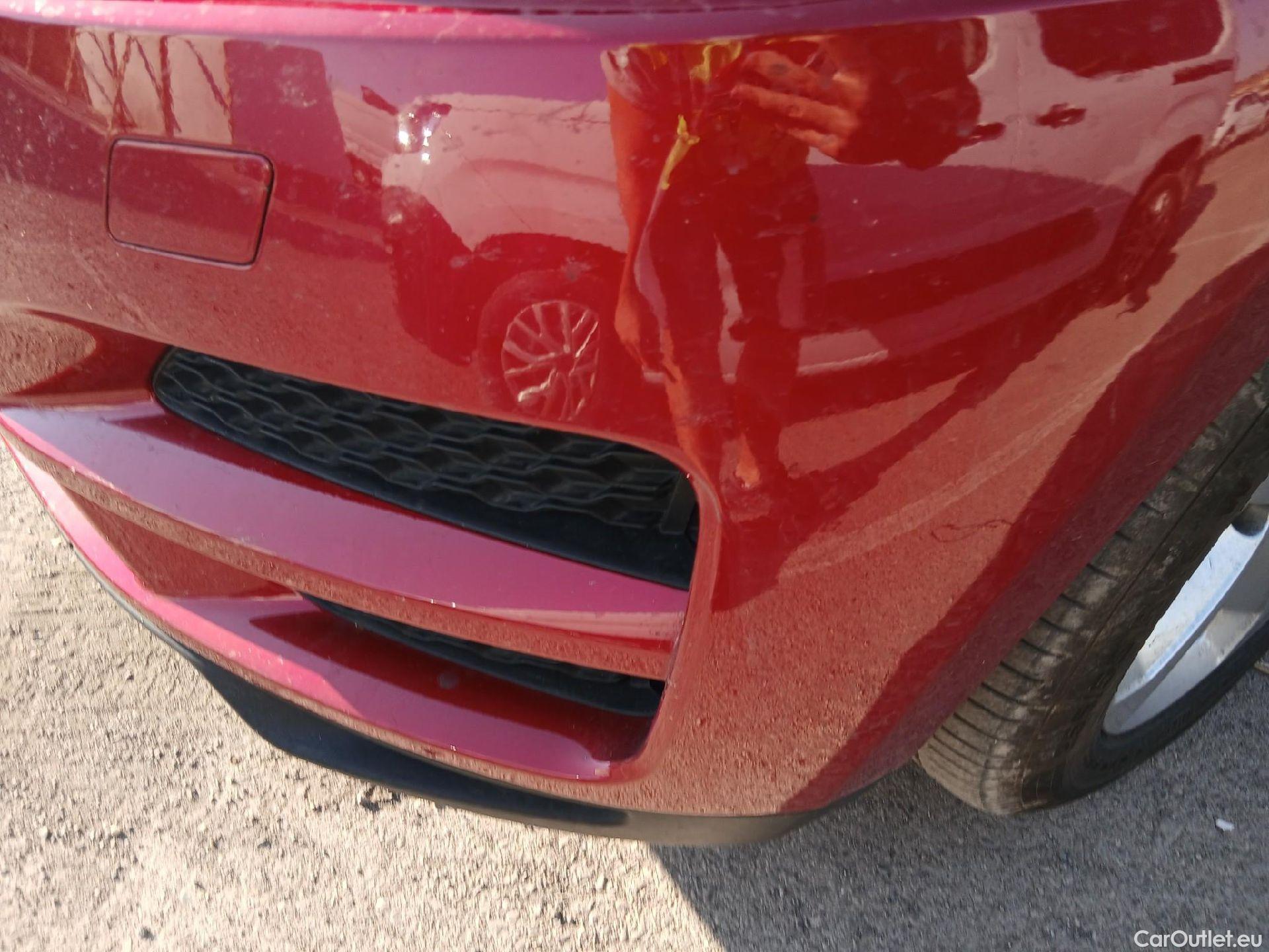  Jaguar  F-PACE JAGUAR  / 2015 / 5P / todoterreno 2.0L i4D AWD Automático Prestige #2