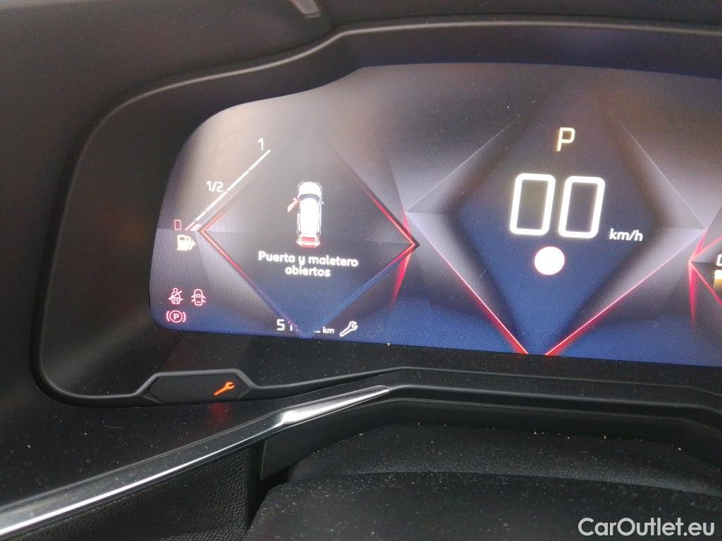  DS  DS7 DS DS 7 Crossback / 2017 / 5P / todoterreno BlueHDi DE 96kW (130CV) AT. PERF.LINE #28
