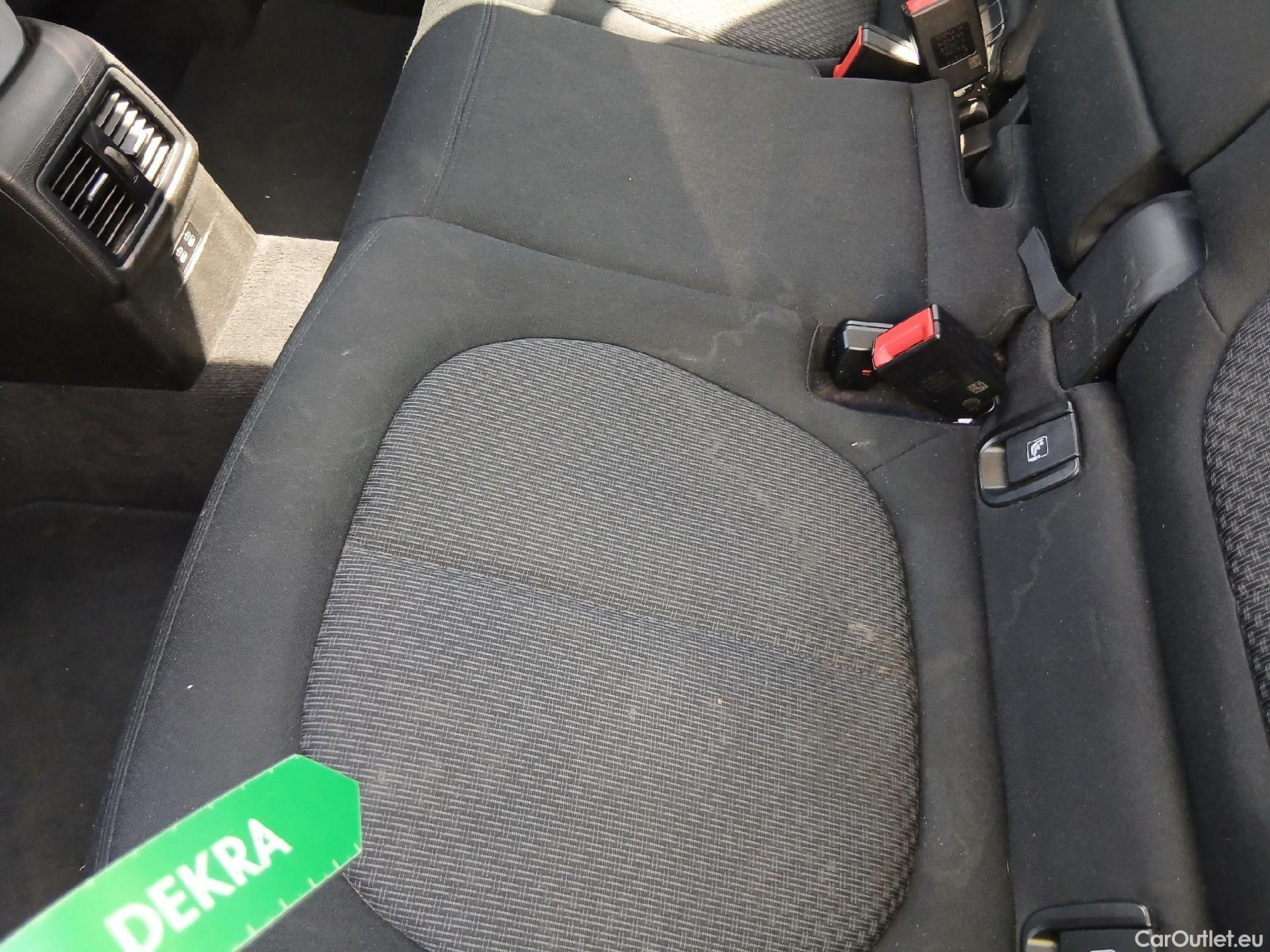  Bmw  X1 BMW  sDrive18i (CX2) #13