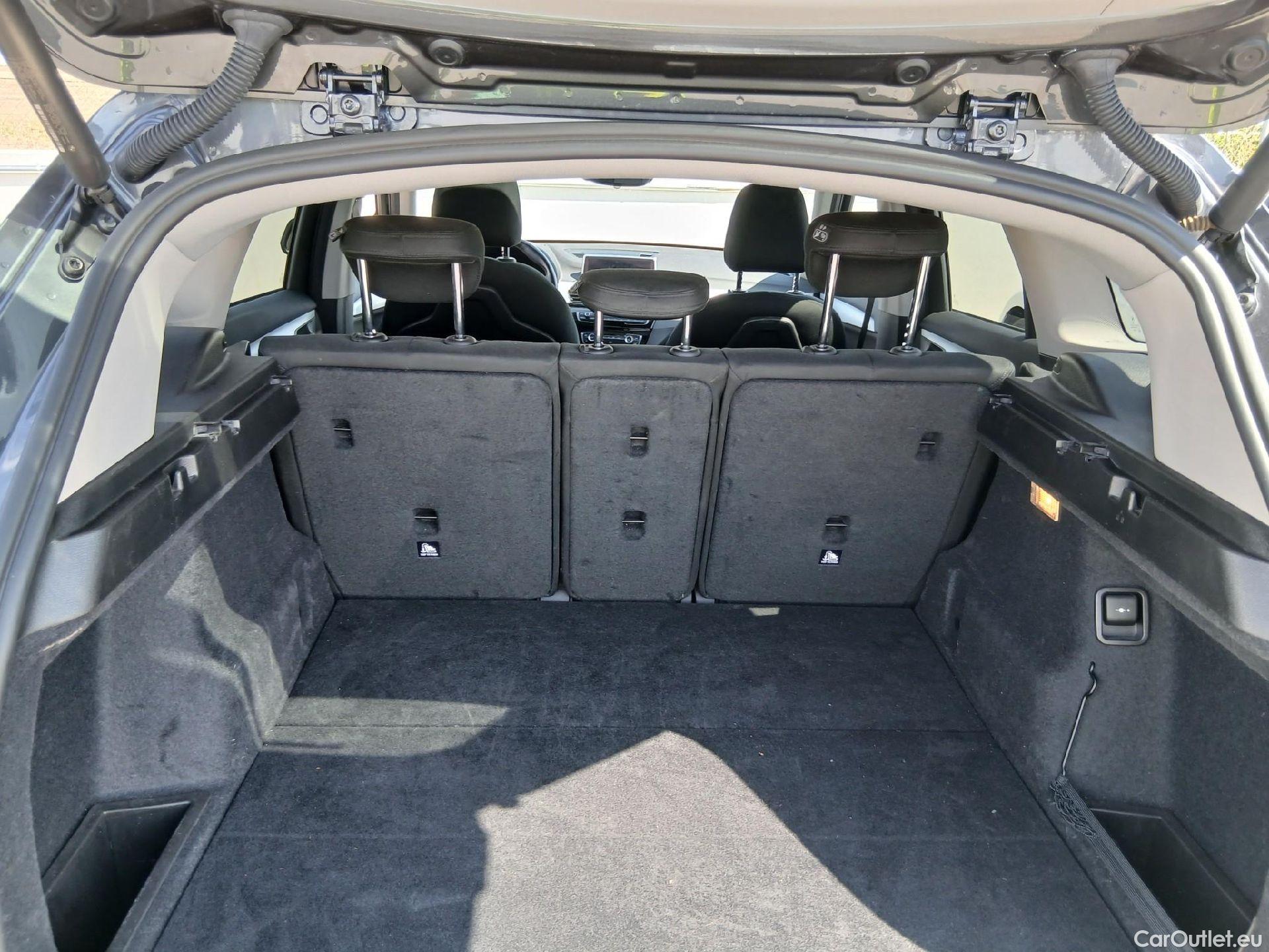  Bmw  X1 BMW  sDrive18i (CX2) #32
