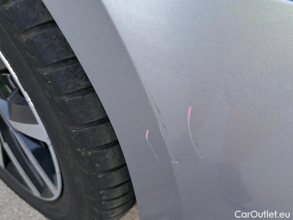  Volkswagen  Passat VOLKSWAGEN  / 2019 / 5P / familiar Variant Executive 2.0 TDI 110kW DSG #12