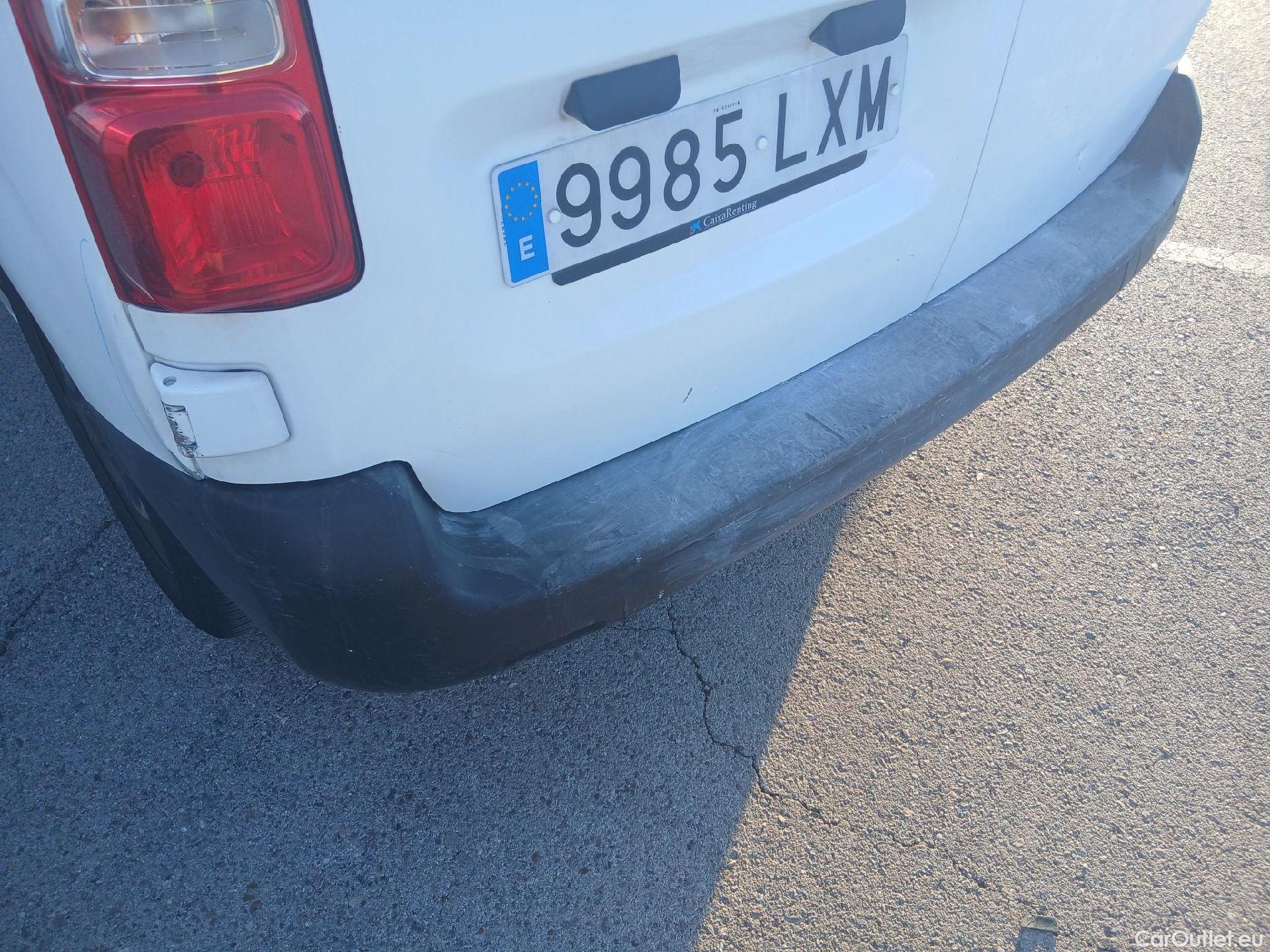  Opel  Vivaro OPEL  / 2019 / 4P / furgón 1.5 Diésel 74kW (100CV) M Std Express (AC) #23