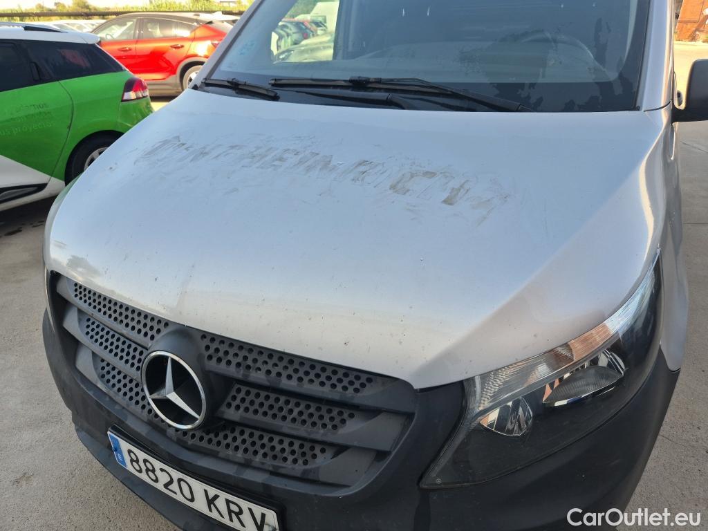  Mercedes  Vito MERCEDES-BENZ  / 2014 / 4P / furgón 111 CDI Larga #42