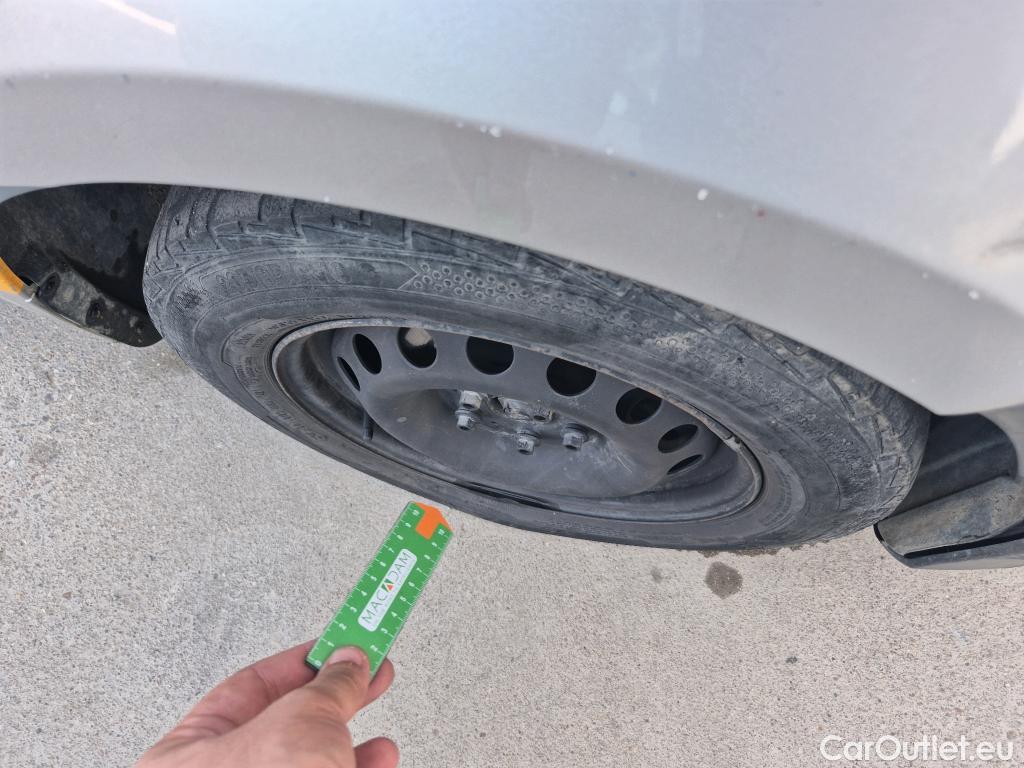  Mercedes  Vito MERCEDES-BENZ  / 2014 / 4P / furgón 111 CDI Larga #31