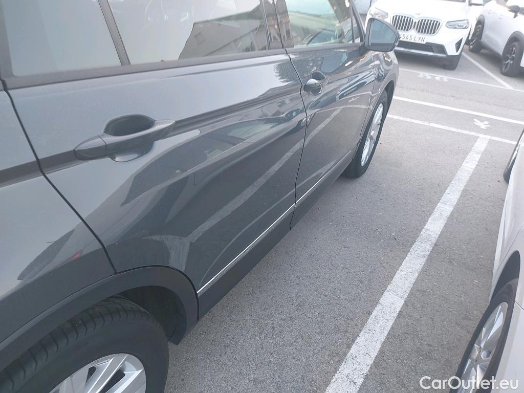 Volkswagen  Tiguan VOLKSWAGEN  / 2020 / 5P / todoterreno Life 2.0 TDI 110kW (150CV) DSG #20