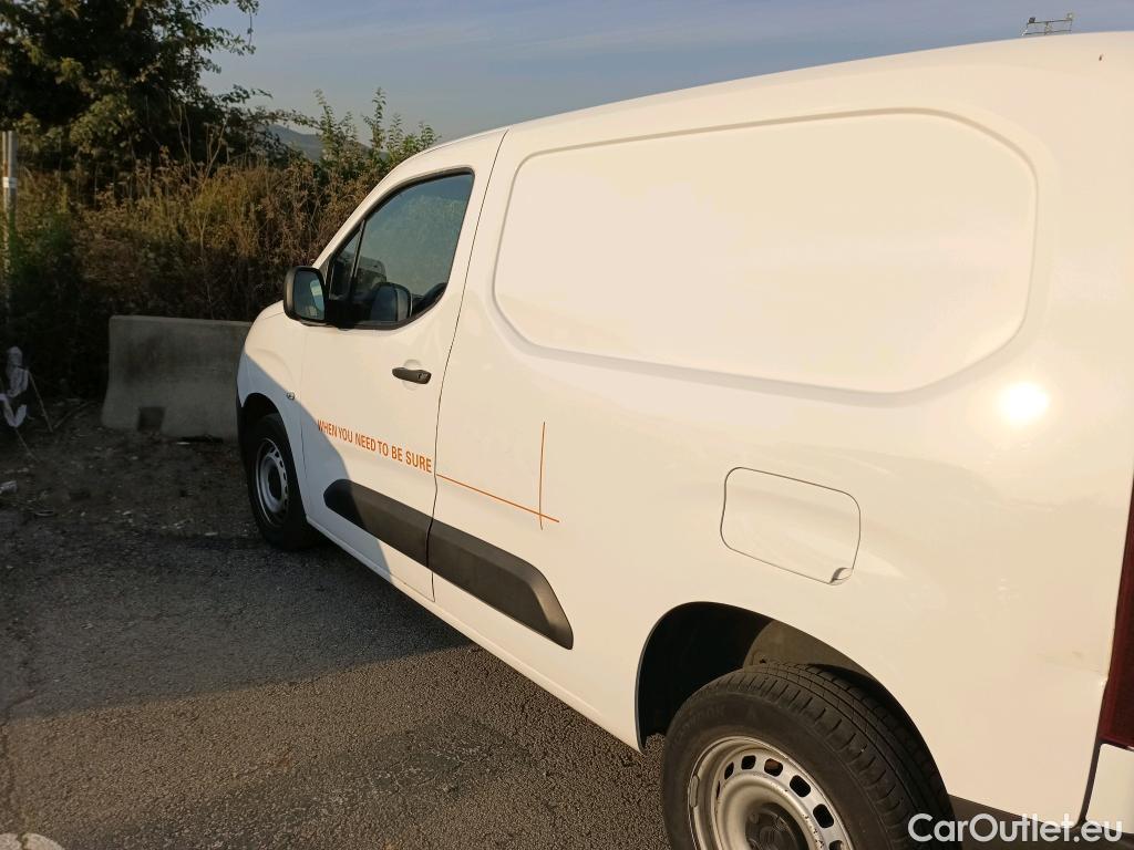  Citroen  Berlingo CITROEN  / 2018 / 3P / furgón derivado de turismo Talla M BlueHDi 100 CONTROL #11