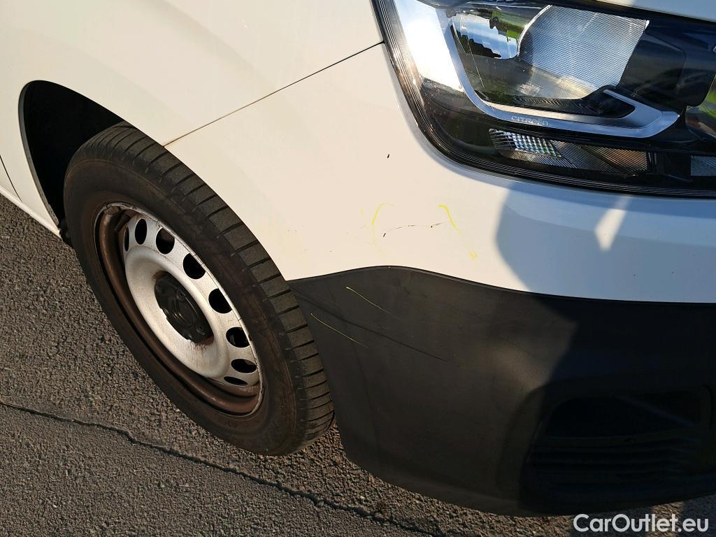  Citroen  Berlingo CITROEN  / 2018 / 5P / furgón derivado de turismo Doble Cab. Talla XL BlueHDi 100 CONTROL #23