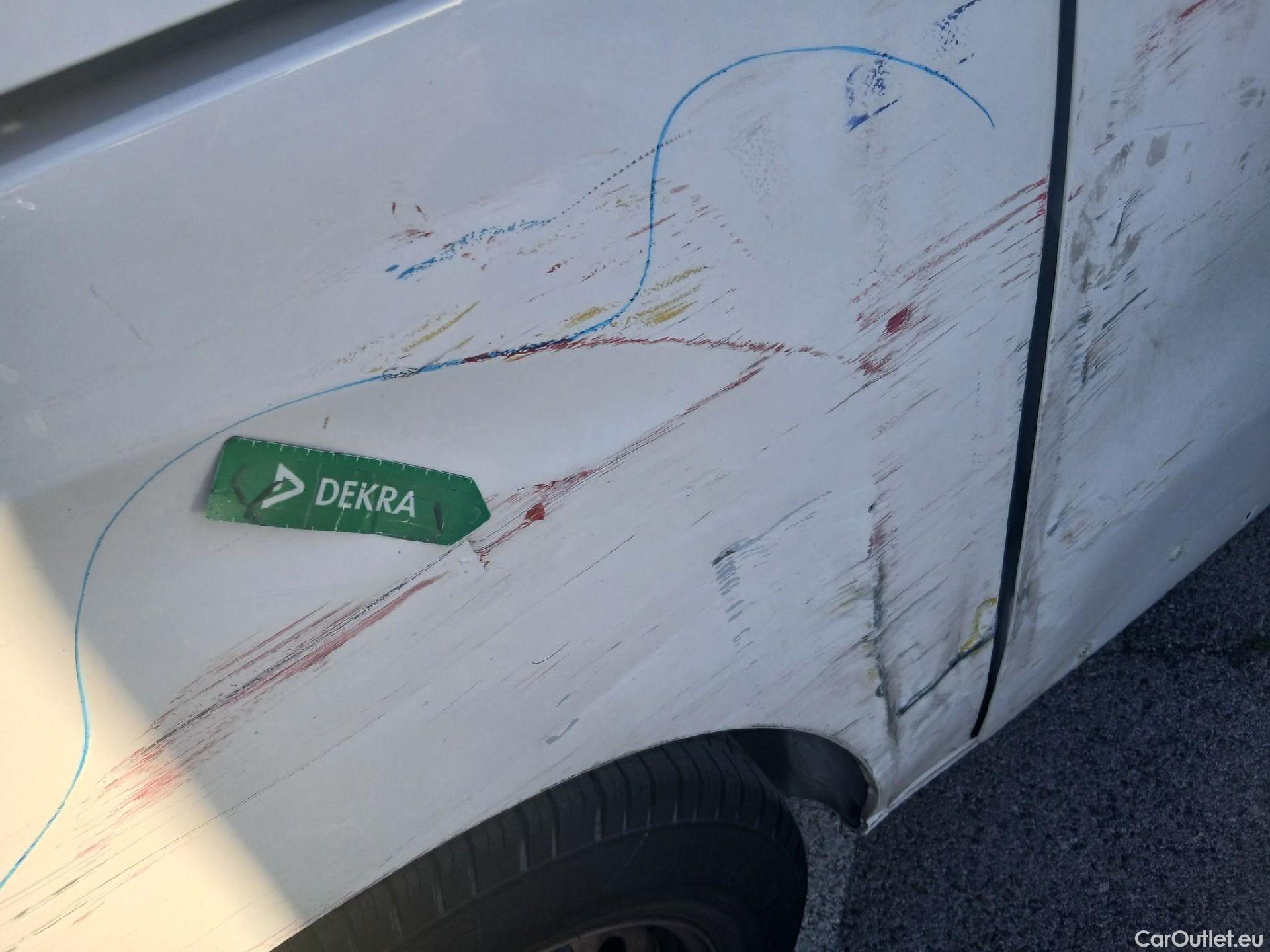  Opel  Vivaro OPEL  / 2019 / 4P / furgón 1.5 Diésel 74kW (100CV) M Std Express (AC) #29