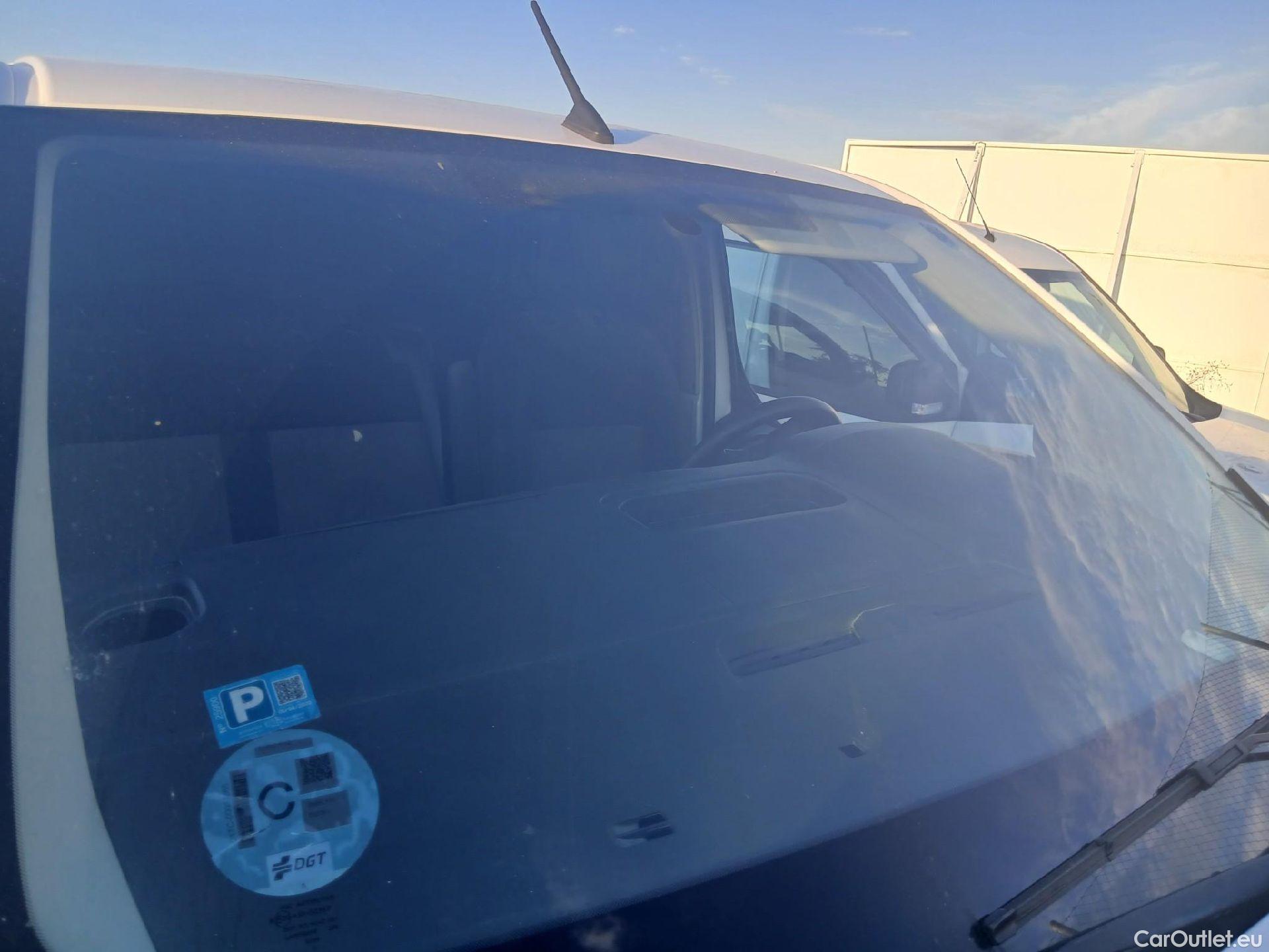  Opel  Vivaro OPEL  / 2019 / 4P / furgón 1.5 Diésel 74kW (100CV) M Std Express (AC) #1
