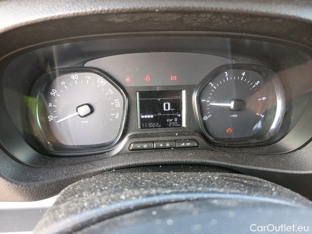  Opel  Vivaro OPEL  / 2019 / 4P / furgón 1.5 Diésel 88kW (120CV) M Std Express  Isotermo con Equipo de frio #33