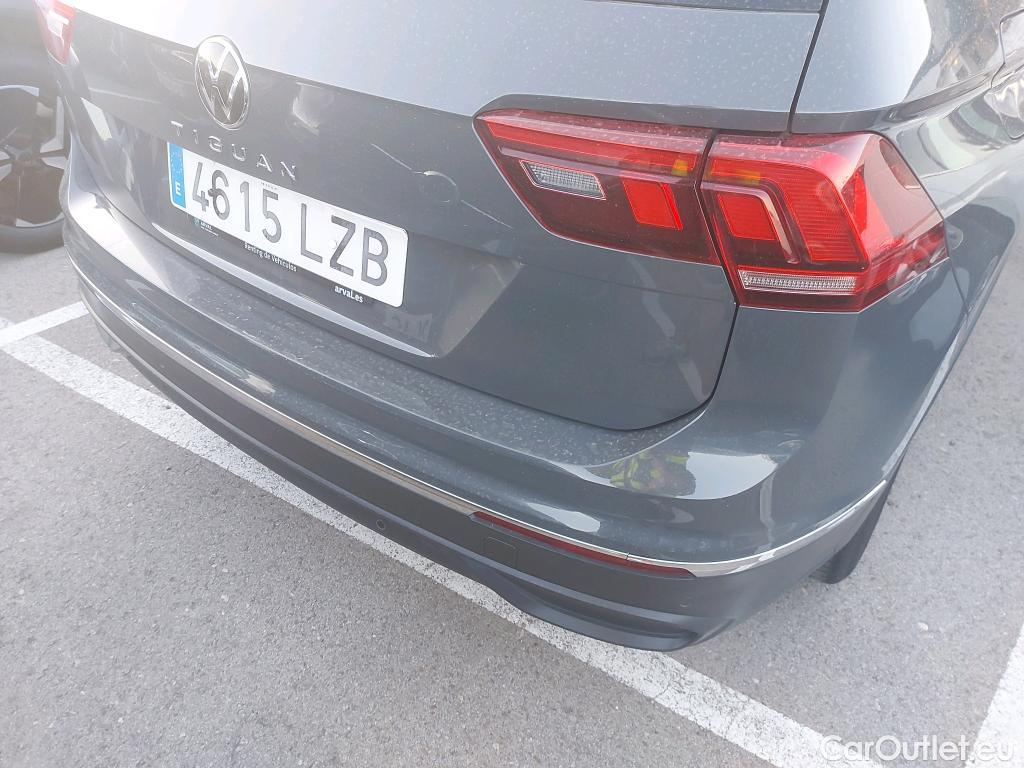  Volkswagen  Tiguan VOLKSWAGEN  / 2020 / 5P / todoterreno Life 2.0 TDI 110kW (150CV) DSG #15