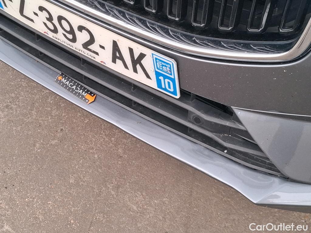  Volvo  XC60 VOLVO  / 2017 / 5P / SUV B4 197 Geartro Business Executive #4