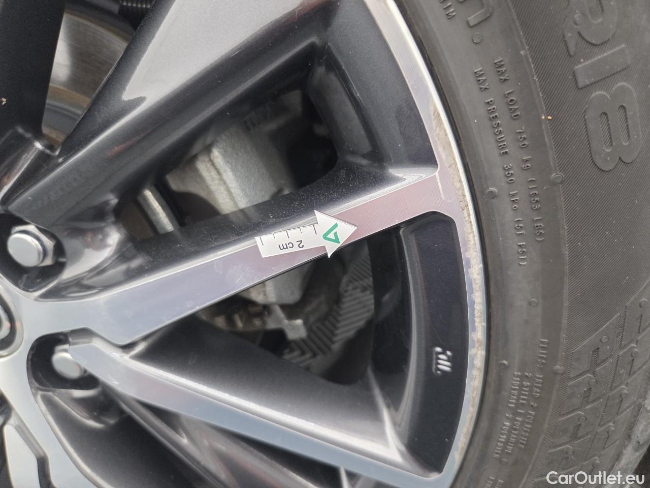  Toyota  Camry 2.5 Hybrid Dynamic E-CVT #38