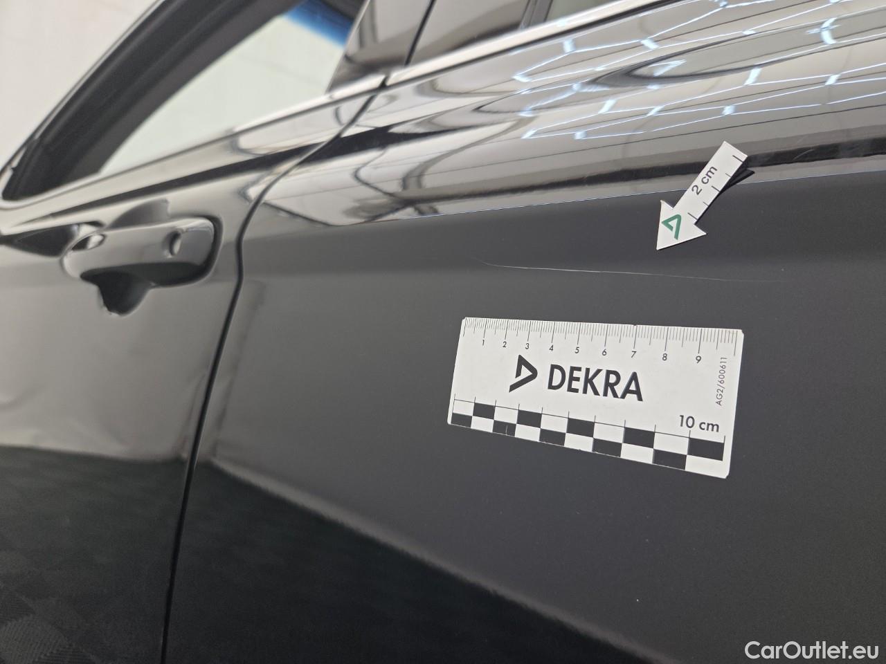  Toyota  Camry 2.5 Hybrid Dynamic E-CVT #40