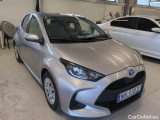  Toyota  Yaris Toyota  1.5 Hybrid 116 KM Active E-CVT 5d #9