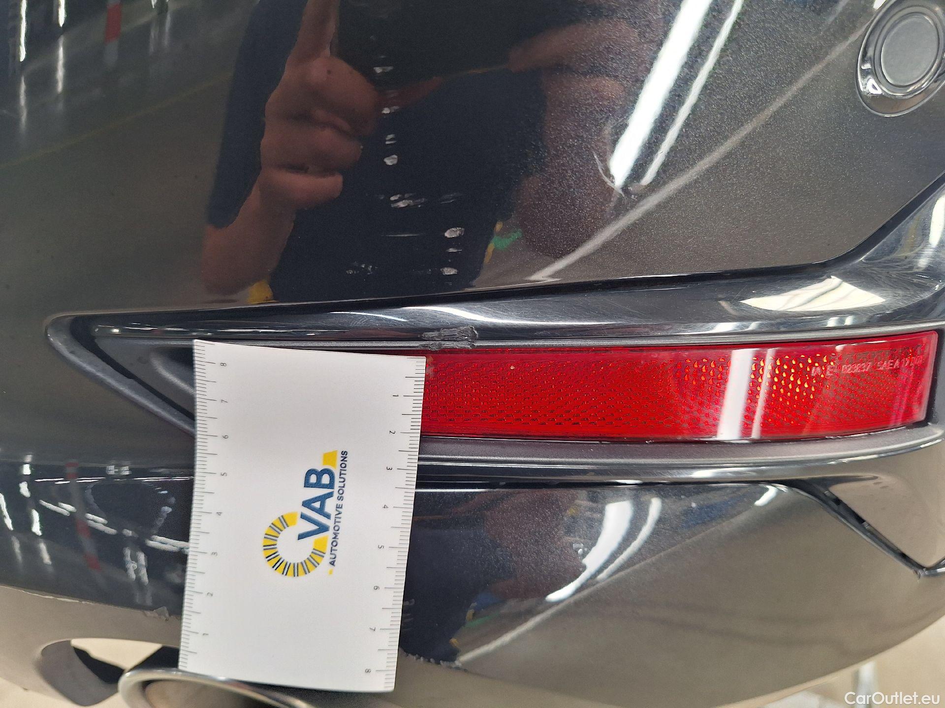  Bmw  Serie 3 BMW, 3-serie '18, BMW 3 Reeks Berline 318dA (100 kW) 4d #34