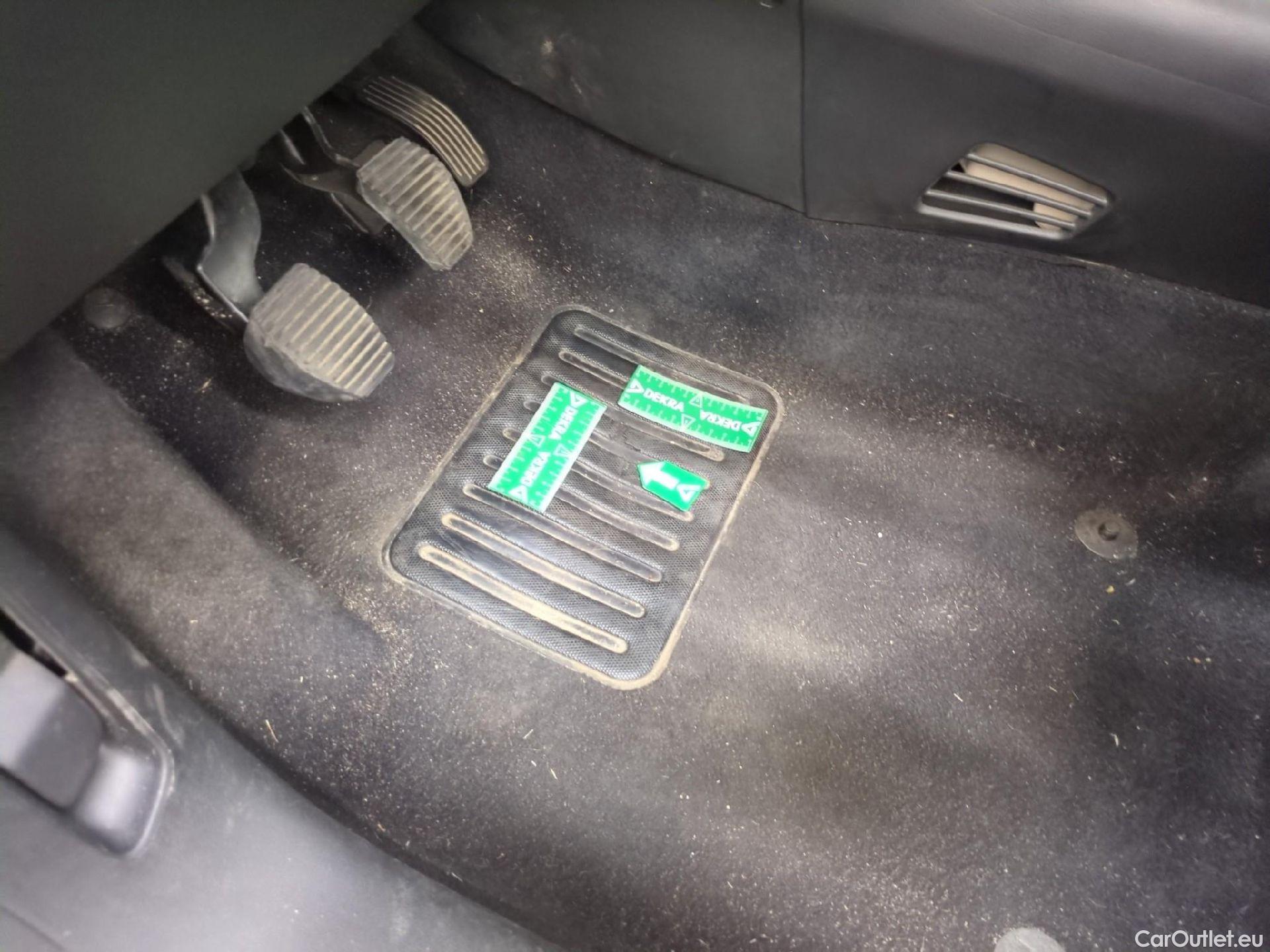  Citroen  C3  Société Feel 1.5 BlueHDI 100CV BVM6 E6d #3