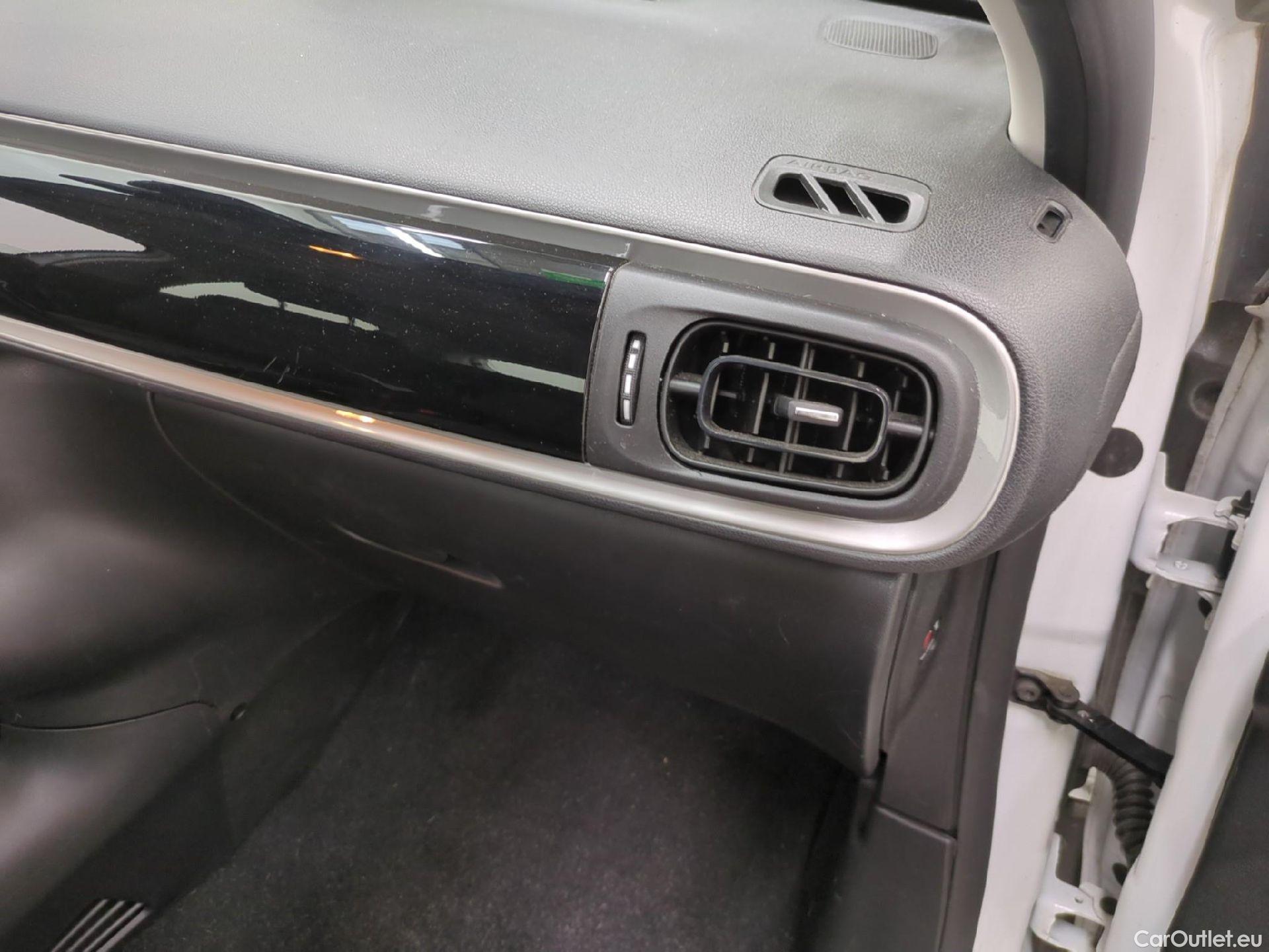  Citroen  C3  Société Feel 1.5 BlueHDI 100CV BVM6 E6d #6