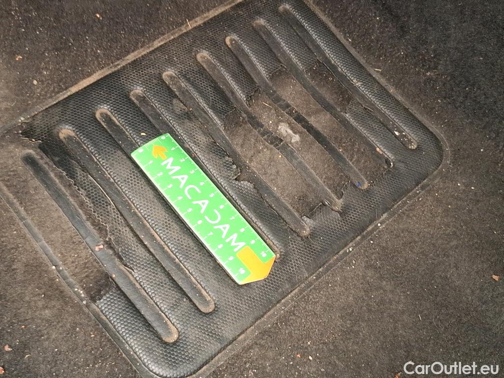  Citroen  C3  Société Feel Business R 1.2 PureTech 80CV BVM5 E6d #3