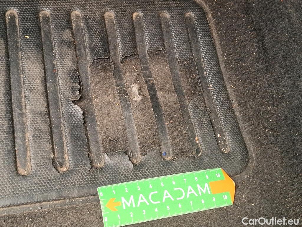  Citroen  C3  Société Feel Business R 1.2 PureTech 80CV BVM5 E6d #2