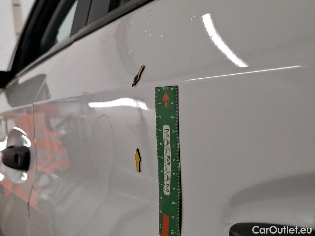  Peugeot  208  Premium 1.5 HDi 100CV BVM6 E6d #37