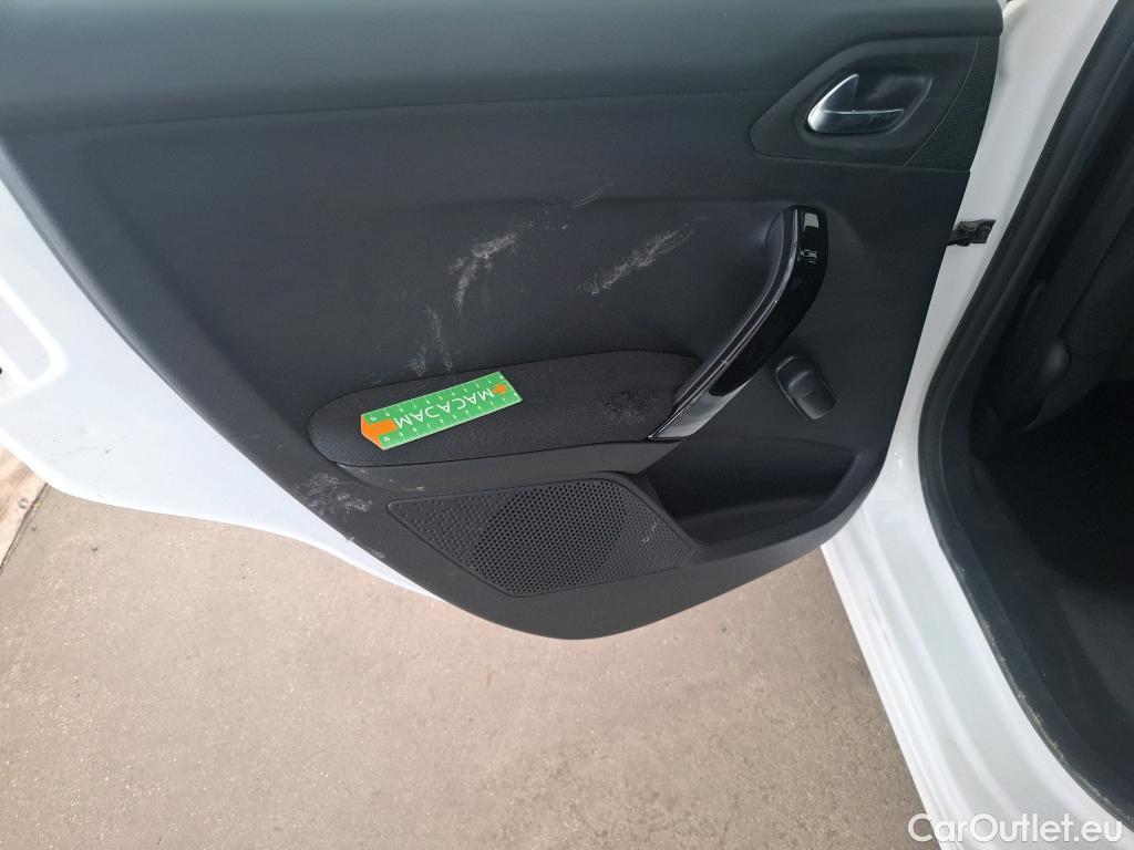  Peugeot  208  Affaire Premium Pack 1.2 80CV BVM5 E6dT #24
