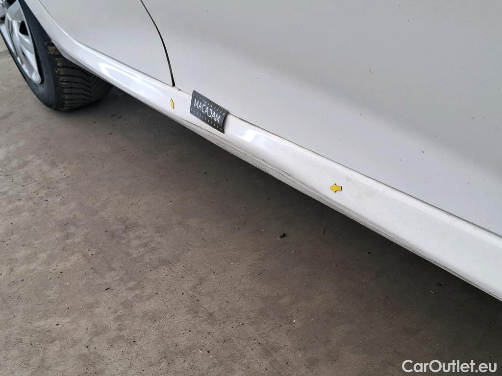  Peugeot  208  Premium 1.5 HDi 100CV BVM6 E6d #4