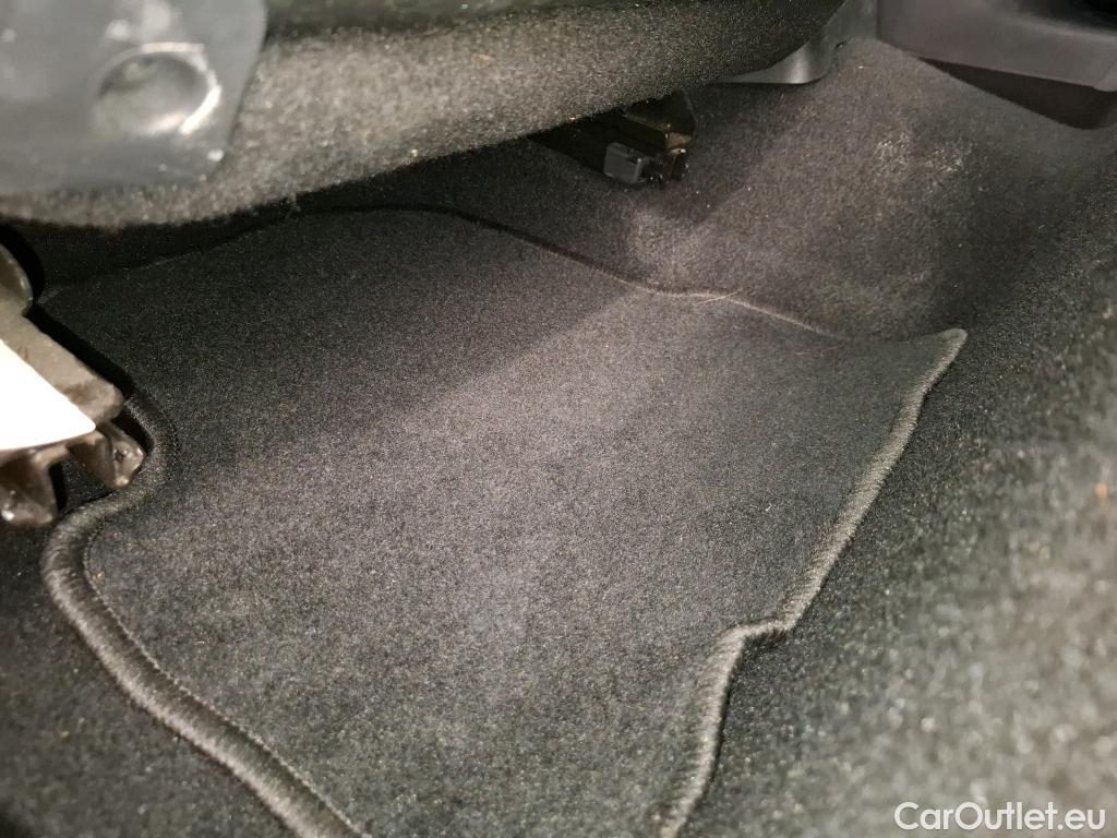  Peugeot  208  Premium 1.5 HDi 100CV BVM6 E6d #59