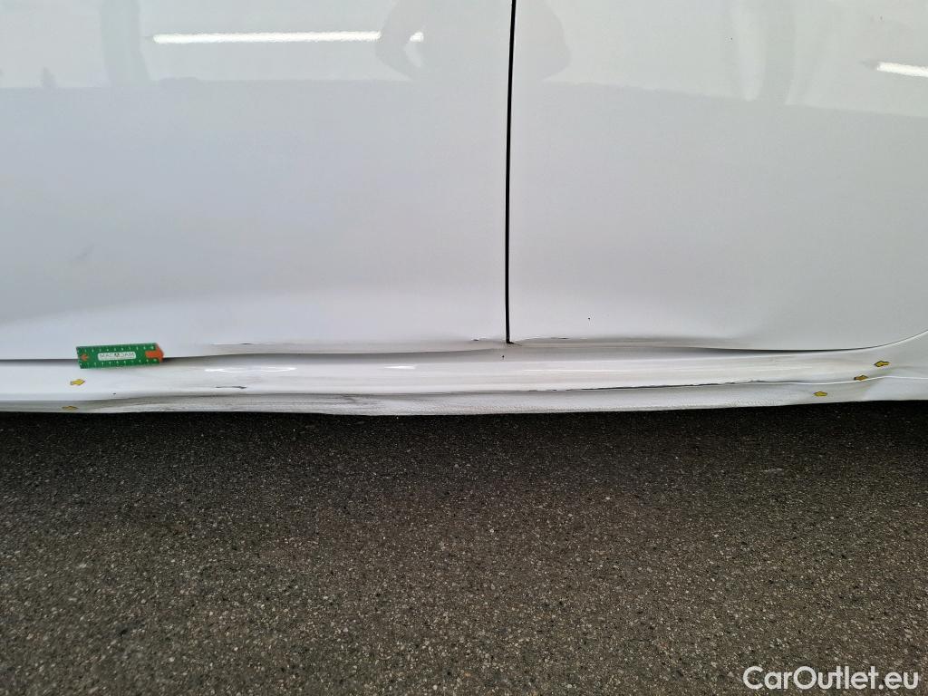  Peugeot  208  Premium 1.5 HDi 100CV BVM6 E6d #3