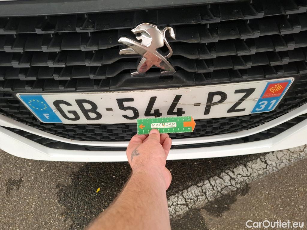  Peugeot  208  Premium 1.5 HDi 100CV BVM6 E6d #44