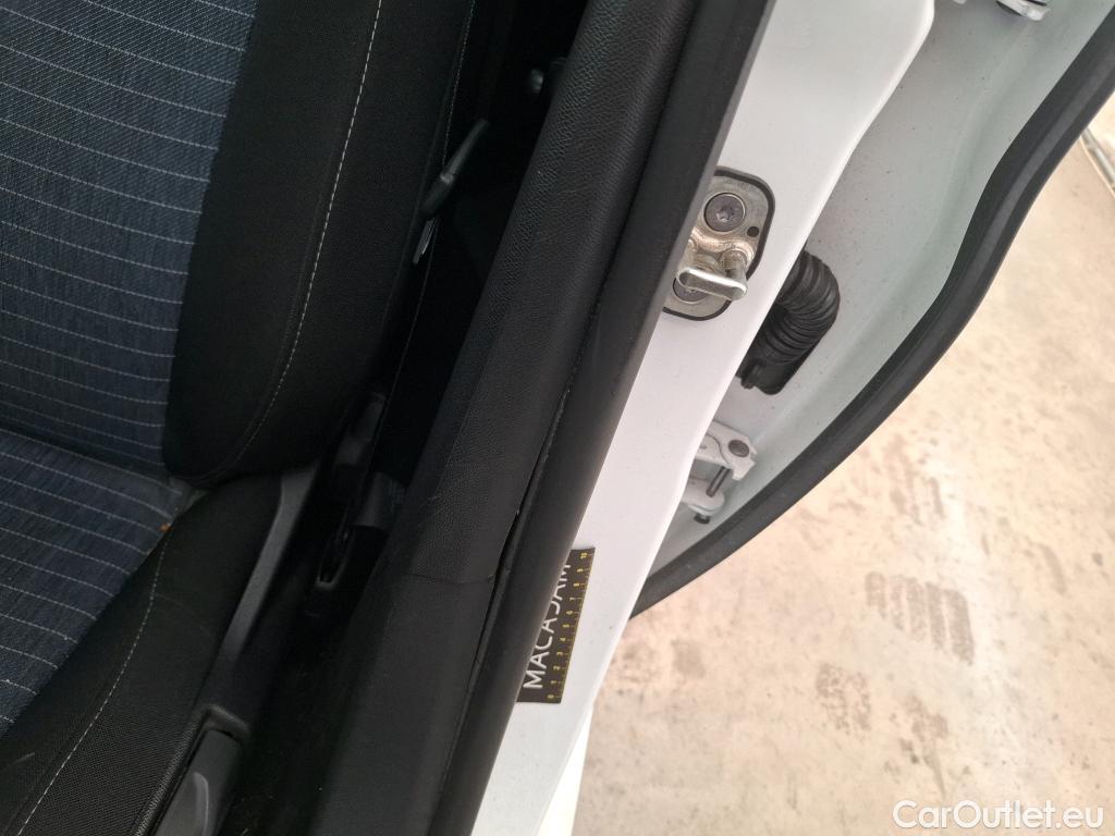  Peugeot  208  Premium 1.5 HDi 100CV BVM6 E6d #25