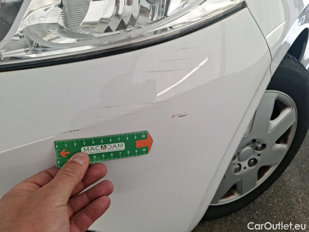  Peugeot  208  Affaire Premium 1.6 HDi 75CV BVM5 E6 #34