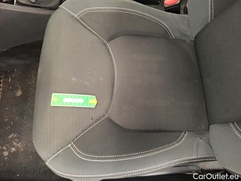  Renault  Clio RENAULT  Société VU 5p Berline Air Medianav dCi 90 #26