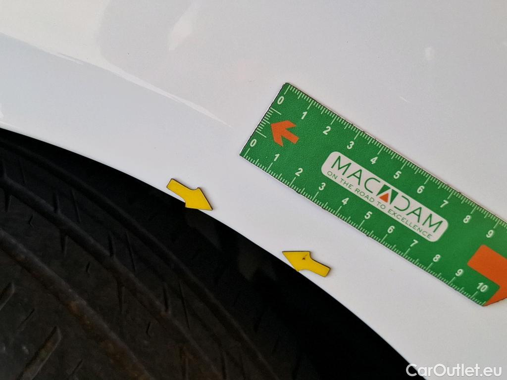  Peugeot  208  Premium 1.5 HDi 100CV BVM6 E6d #36