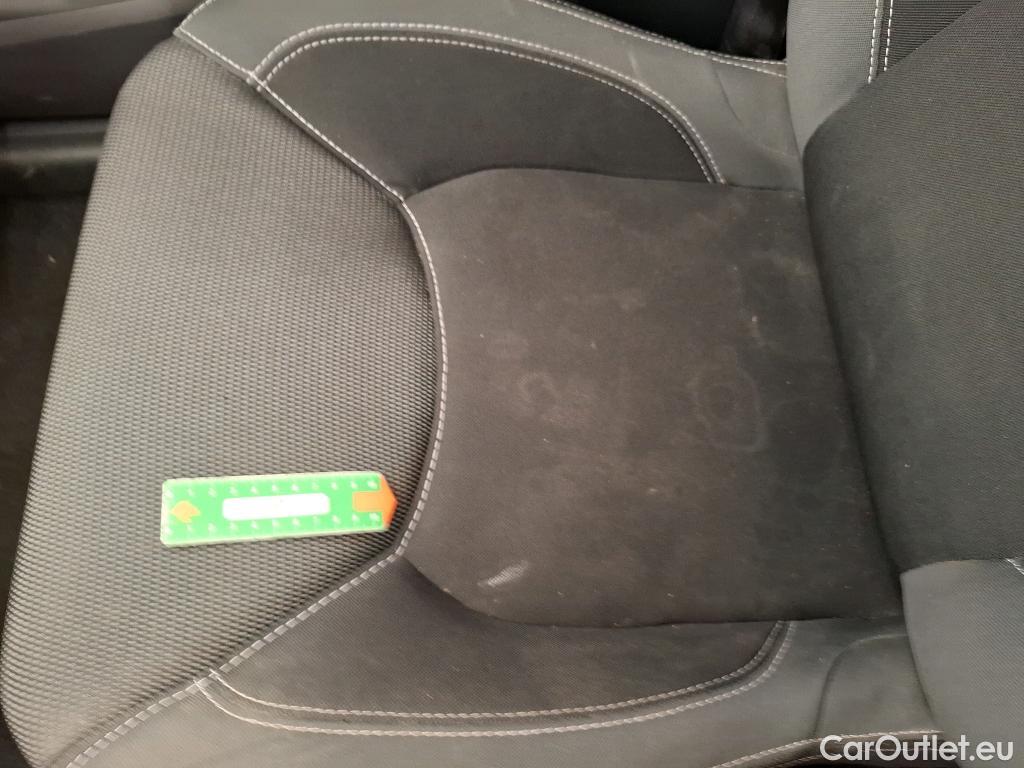  Renault  Clio RENAULT  Société VU 5p Berline Air Medianav dCi 90 #28